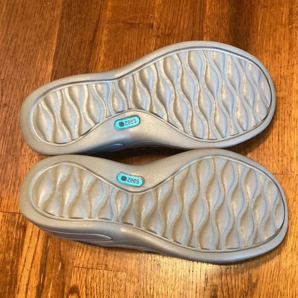 copy🌸NWOT BZEES Niche Slip On Loafer - womens size 6 - Picture 16 of 17